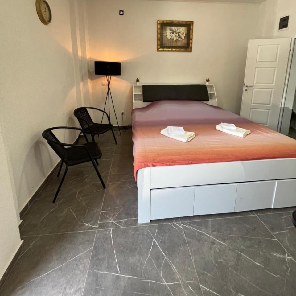 Classic Apartment Ohrid 2