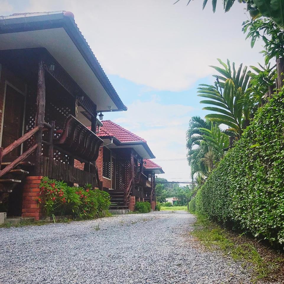 บ้านต้นรักษ์ BanTonRuk Takuapa