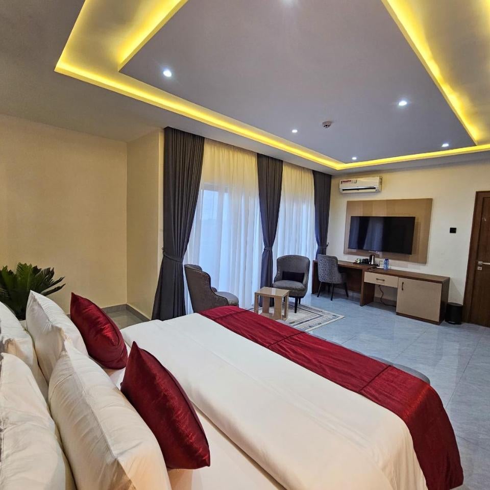 Reens Suites and Apartments Thumbnail