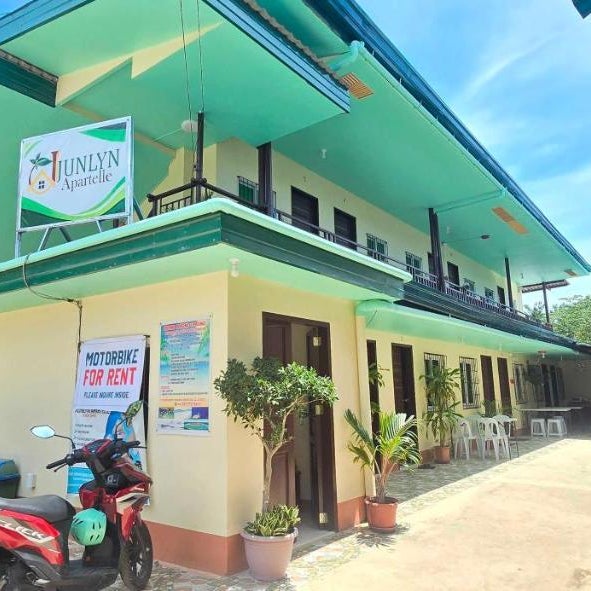 OYO 1121 JUNLYN APARTELLE
