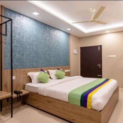 Sreepathi Prayag 11 Service Apartment