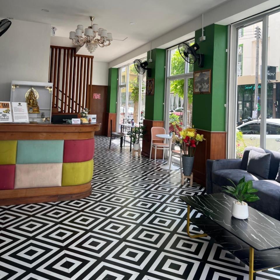 Arisa Hotel Patong Beach