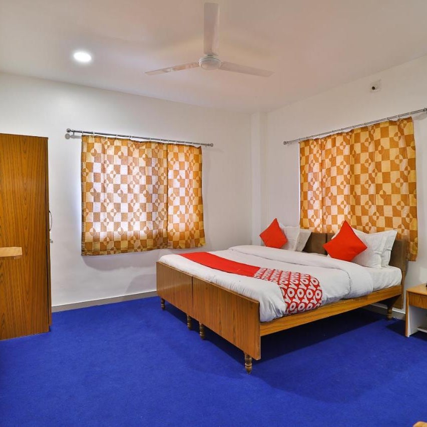 Collection O Vadodara Airport Thumbnail