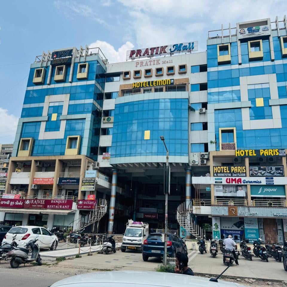 Hotel Paris Gandhinagar Thumbnail