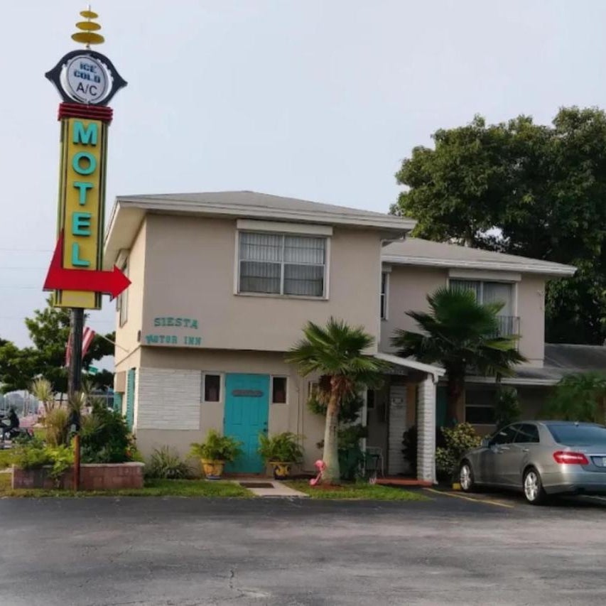 Siesta Motor Inn By Townhouse Kennedy Space Center Titusville I 95 Thumbnail