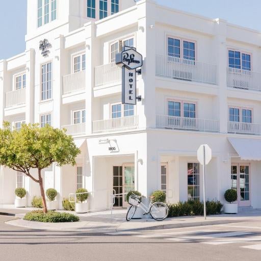 Bay Shores Peninsula Hotel Thumbnail