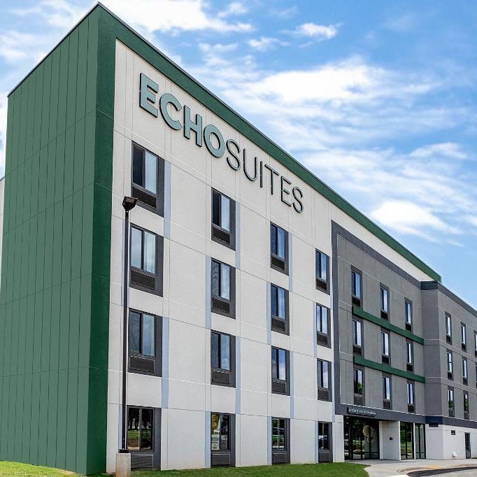 ECHO Suites Extended Stay By Wyndham Naples Thumbnail