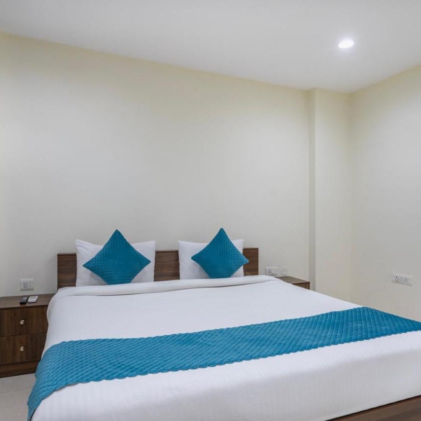 Blue Springs-Madhapur