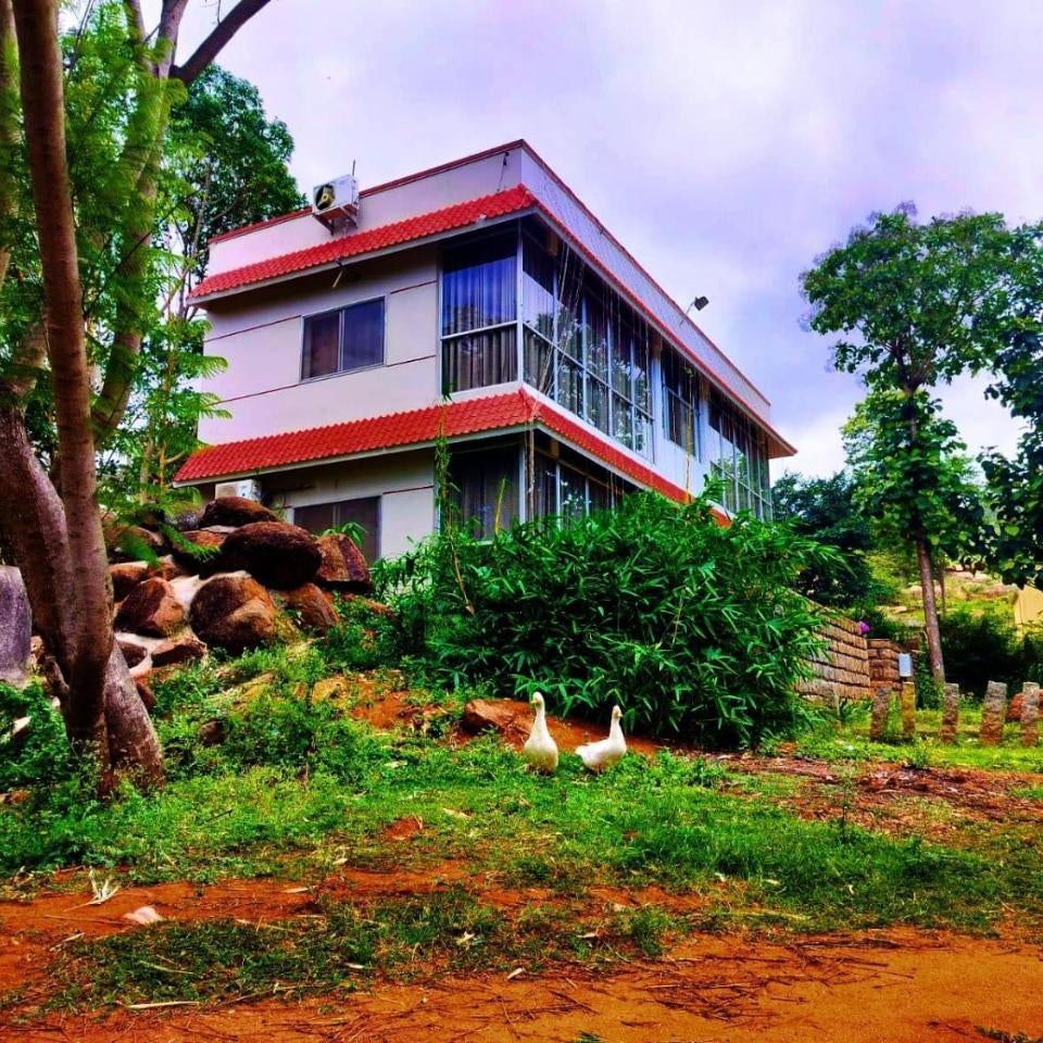 FarmHouse Stay by Cloud9Villa Resorts