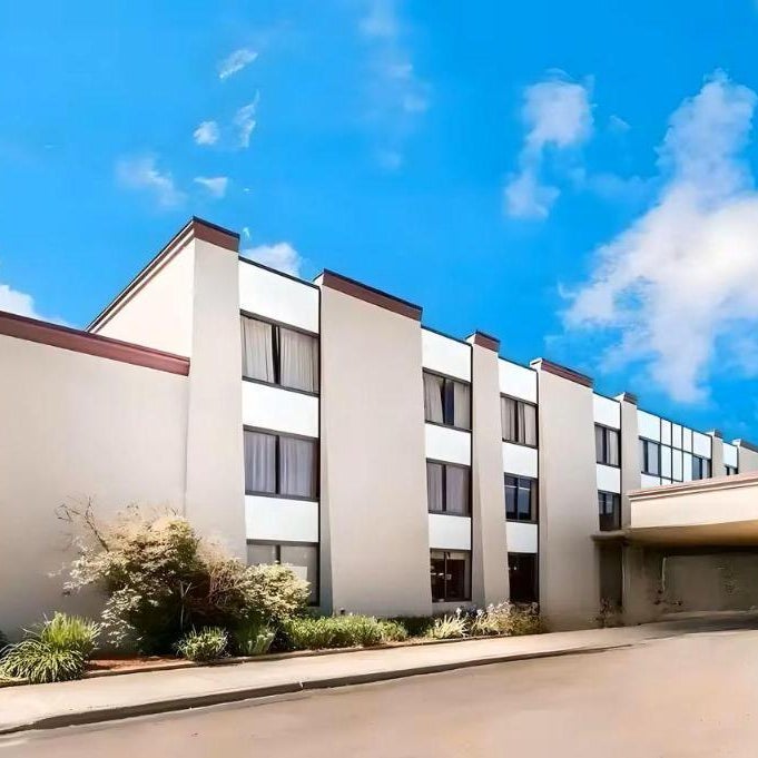 MainStay Suites Lansing West Thumbnail