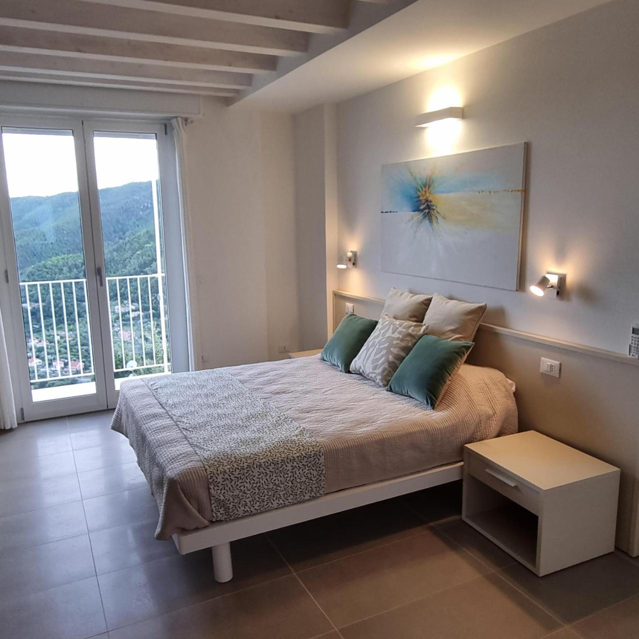 Lilliput Guest House-Noli