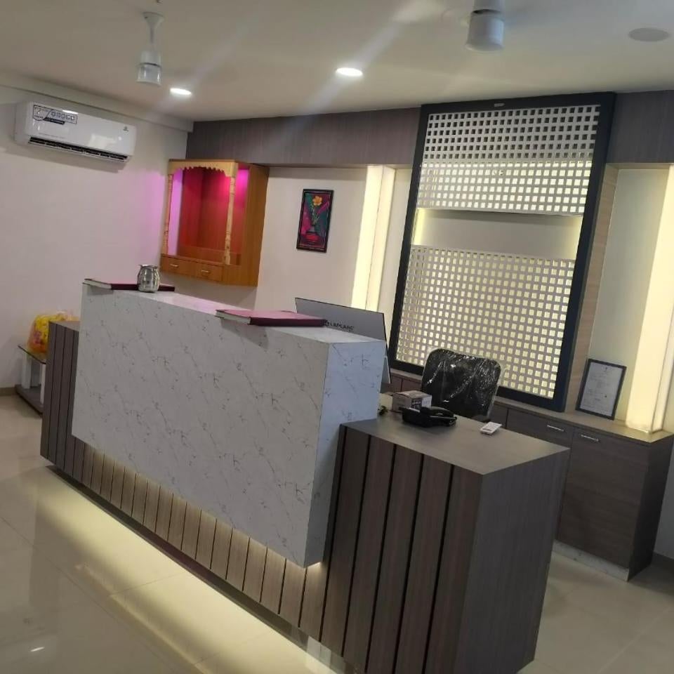 HOTEL ROYAL ELITE