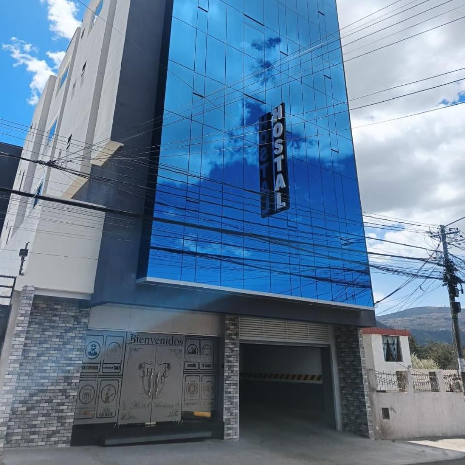Hostal Manhatan Condado Thumbnail