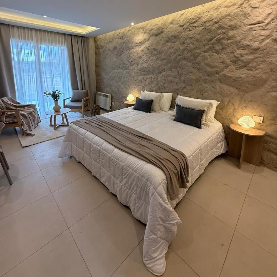 Howard Johnson Alcántara Boutique Hotel Chacras de Coria by Wyndham