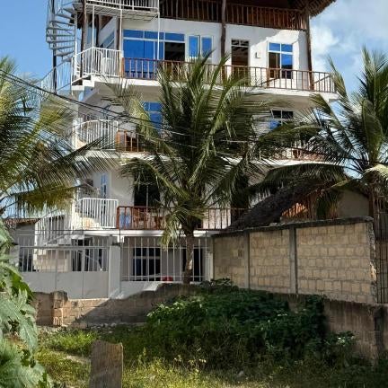 Zanz Bay Hotel Thumbnail