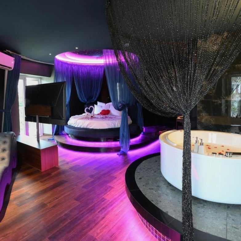 L'Amour Hotel