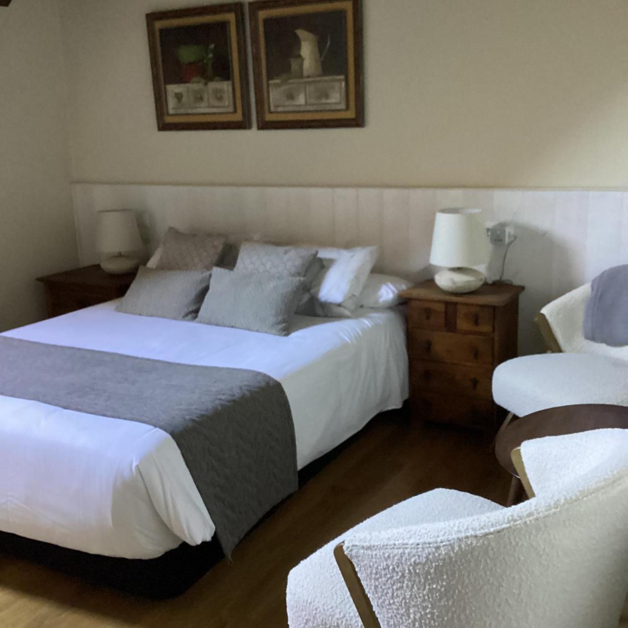 Hotel Rural Eseverry-Bosque Irati