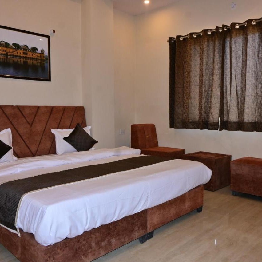 Hotel Runway