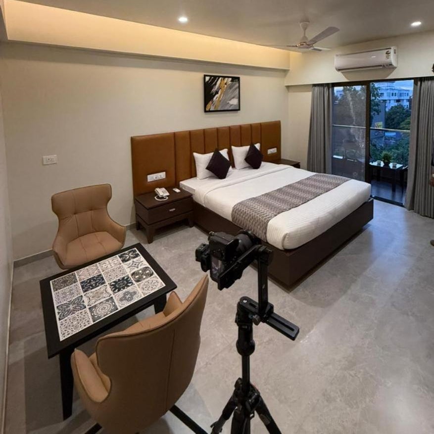 Hotel The Golden Oaks, Kolhapur