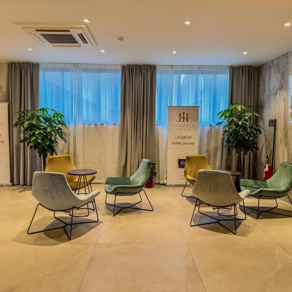 Lh HOTELS