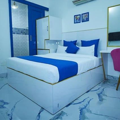 The Host By Amaris Thumbnail