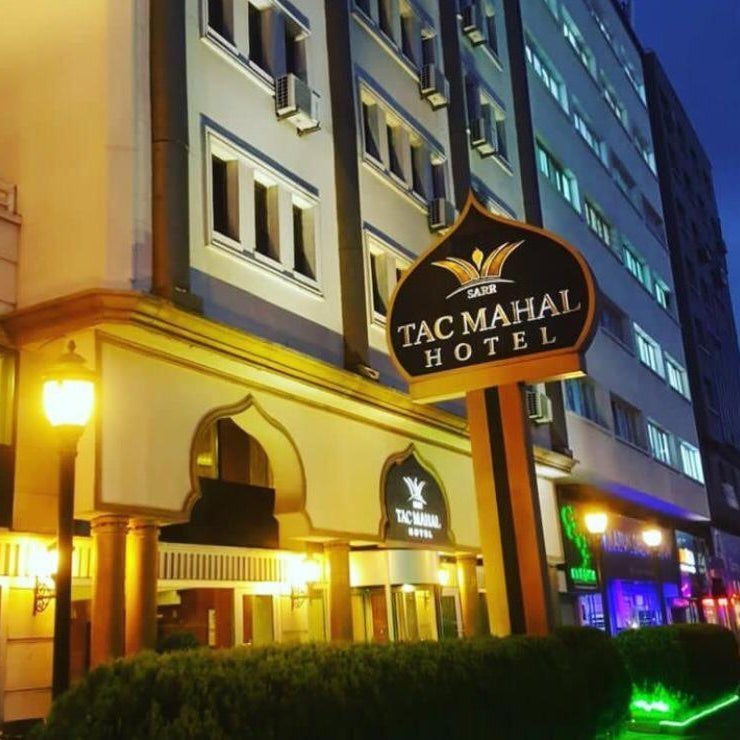 SARR TAC MAHAL HOTEl