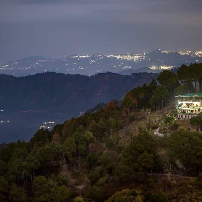 Pine Garden Heera Lodge Kasauli Near Mall Road Operated By Evening Sky