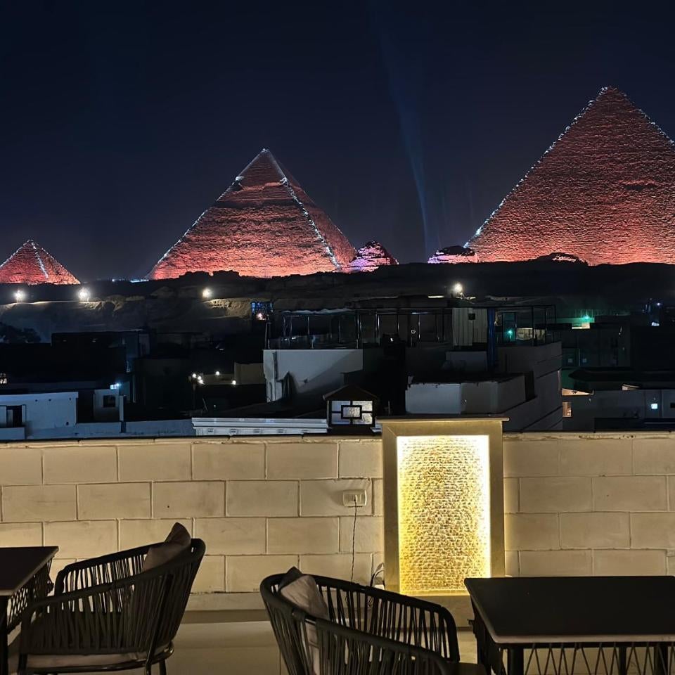 The kings of pyramids view inn Thumbnail
