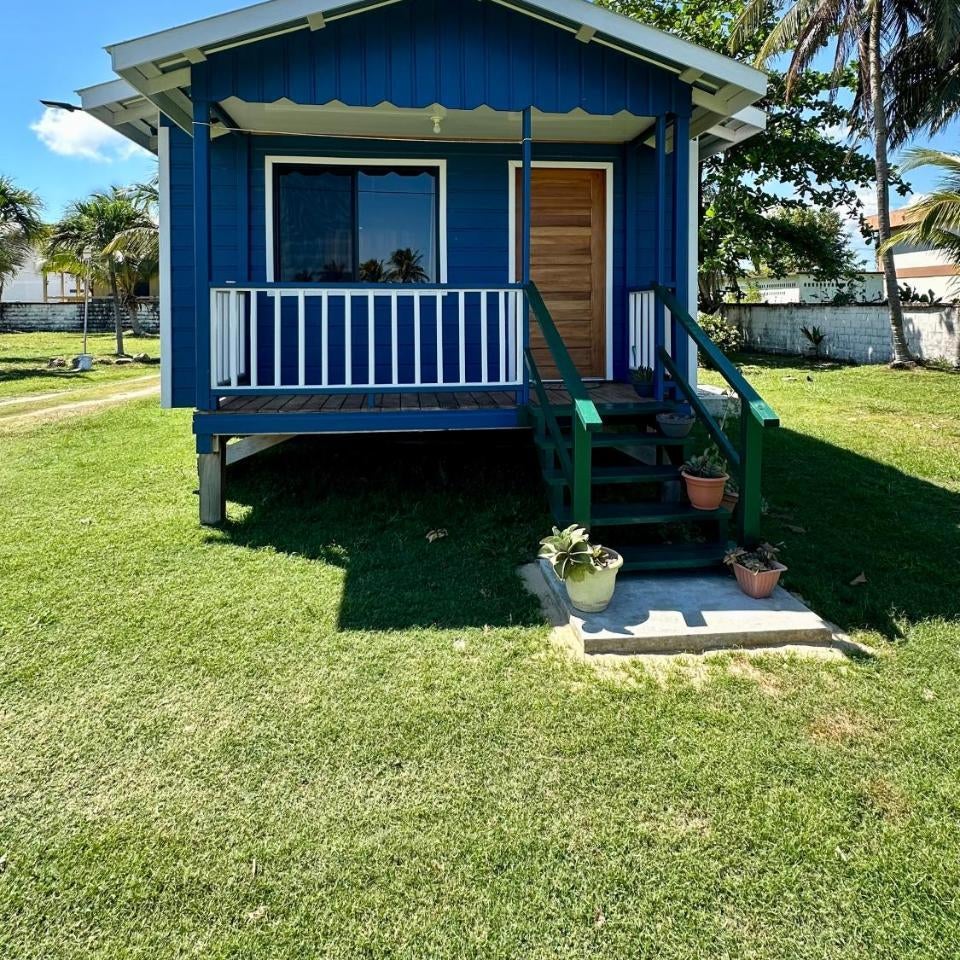 Sunshine Cabanas At Ocean View Thumbnail