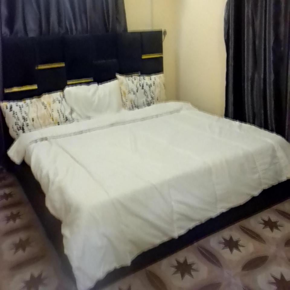 Richbee Hotel and Suites