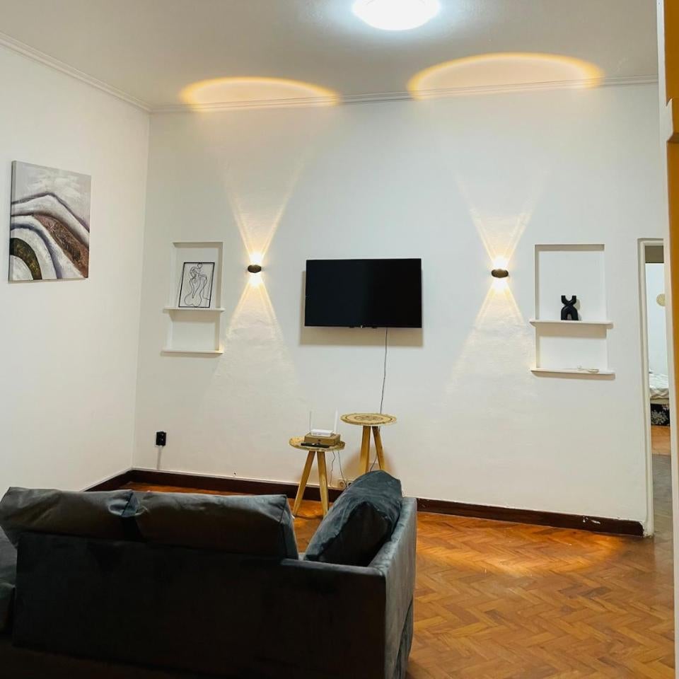 Centrally located, breezy apartment in Maputo Thumbnail