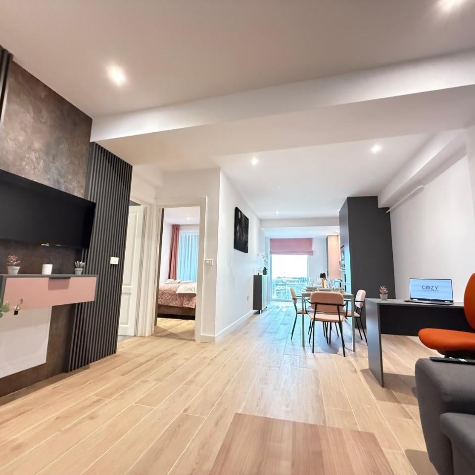 Cozy Brand New Aparthotel Suceava