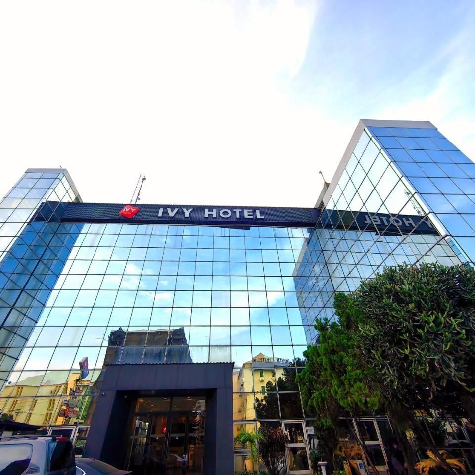 Ivy Hotel Aromire