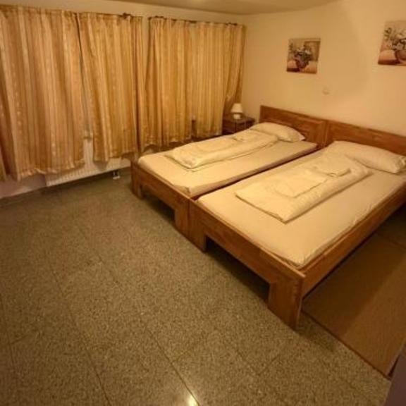 Attika Hotel