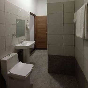 Zivora Hotel And Restaurant Thumbnail