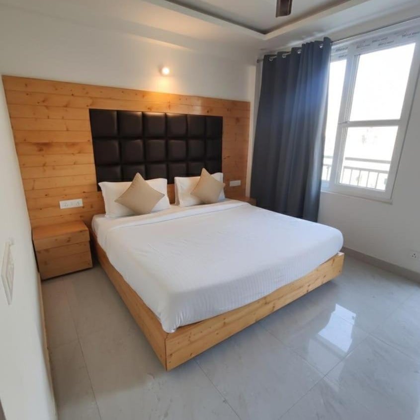 Lala Raam Ka Hotel
