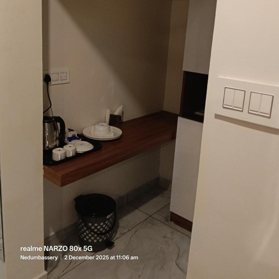 Cloud9 Airport Hotel