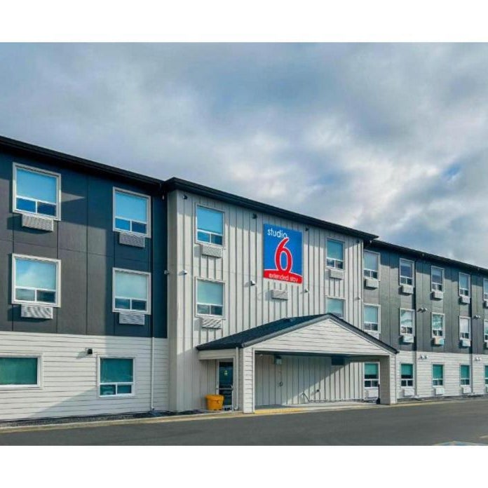 Studio 6 Fort Frances, ON