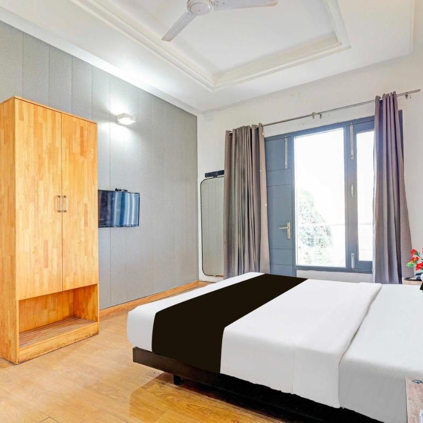 Townhouse Oak Omaxe City Centre Gurgaon