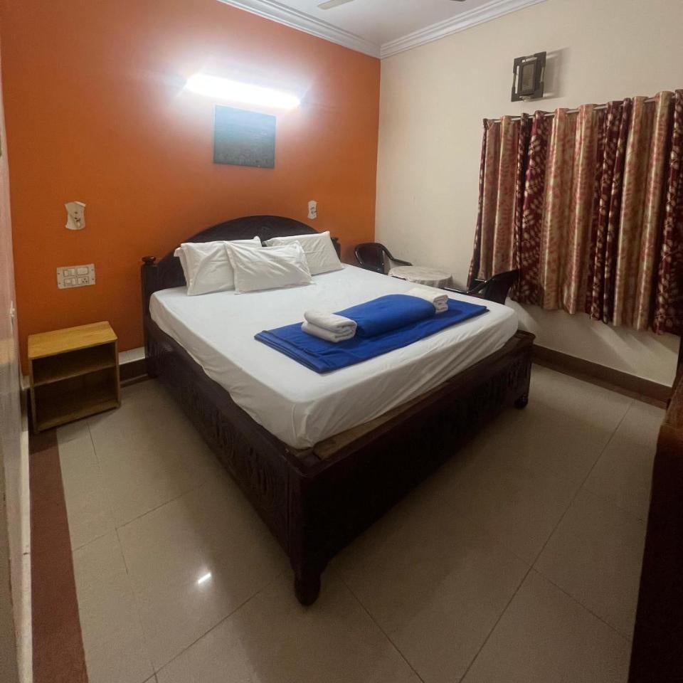 HOTEl BOMMANA RESIDENCY