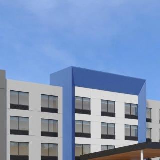 Holiday Inn Express & Suites Sheridan South By IHG Thumbnail