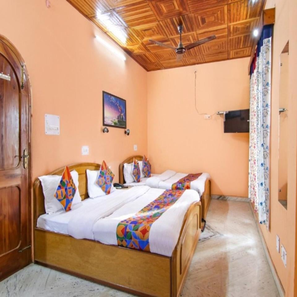 Malti Guest House