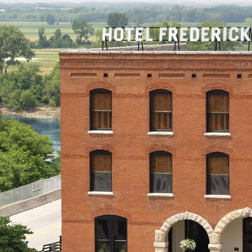 Hotel Frederick Thumbnail