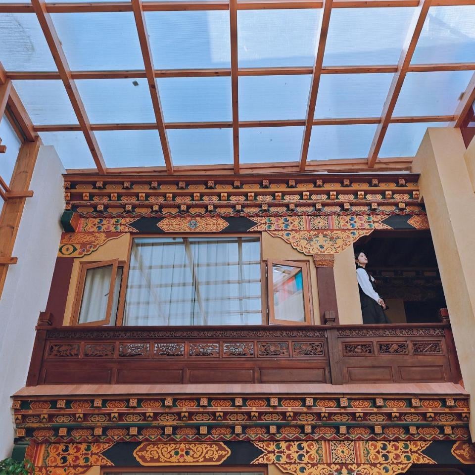Shangri-La Nazhu Tibetan Mansion Hotel
