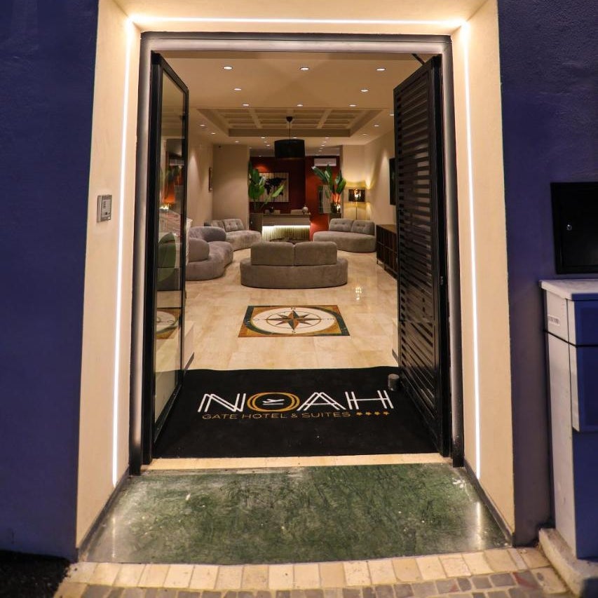 Noah Gate Hotel & Suites