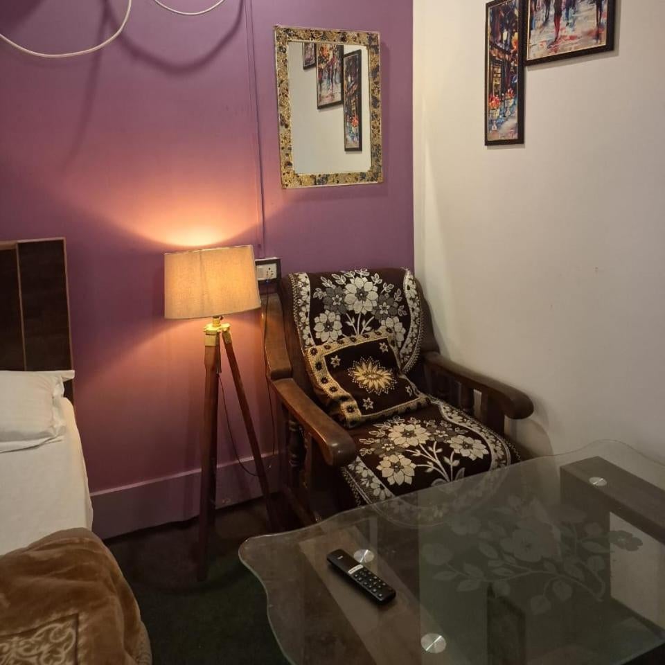 Privyrooms
