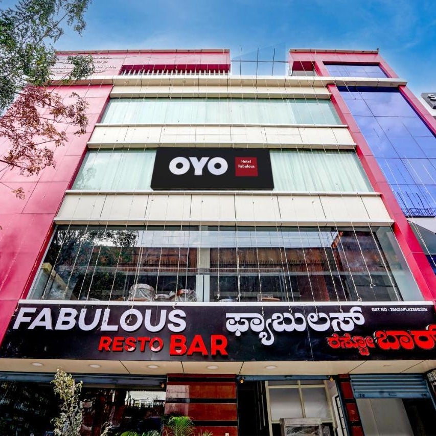 OYO 839277 Hotel fabulous A/c deluxe rooms