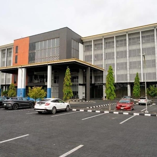 JuliRose Hotel and Suites Thumbnail