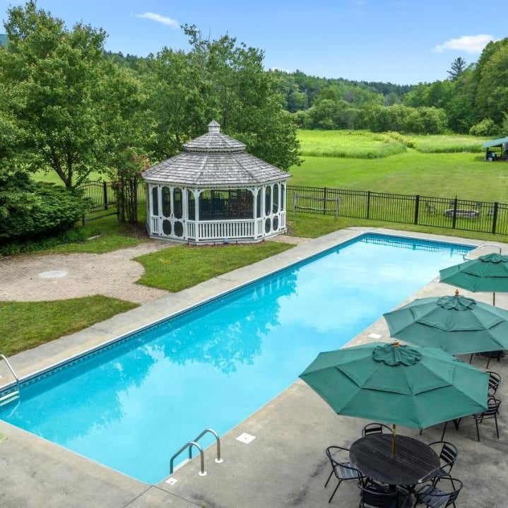 Hideaway Inn Mt Snow Thumbnail