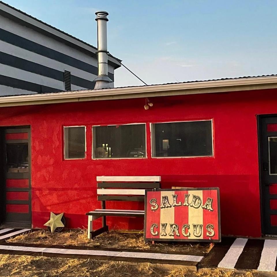 Salida Cirque-Haus single bed rent Thumbnail